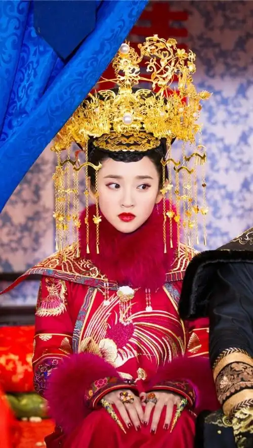 唐艺昕早期古装照,艳若桃李灿若云霞,一顾倾人城再顾倾人国