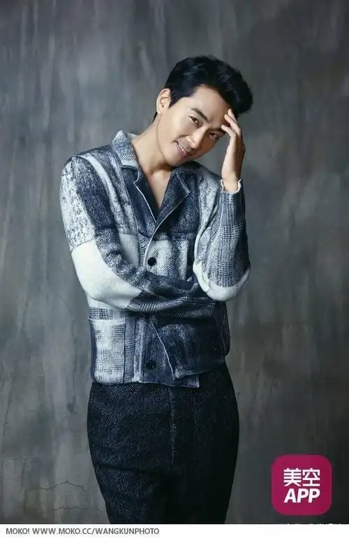 韩国男神级男星宋承宪写真合集