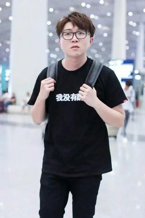 瘦下来的毛不易真的hin不错哦