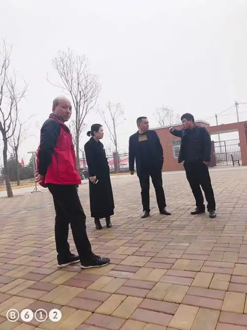 追梦路上 ,奋力前行——富平县教育局党委副书记王荣娟赴梅家坪镇各