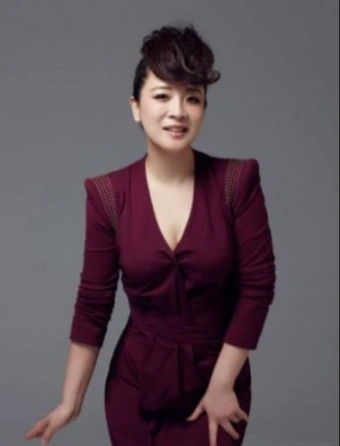 原创50岁的陈小艺隐瞒了21年的老公原来是这么熟悉的他