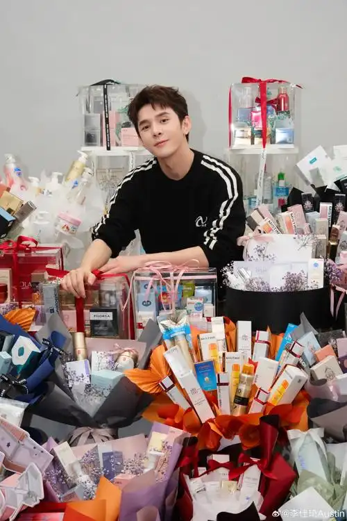 #李佳琦直播##一条plog告别二月#