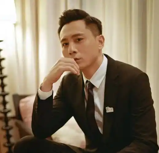 十二月让我们与刘烨一起通过光影传递美好与能量电影 共享美好生活