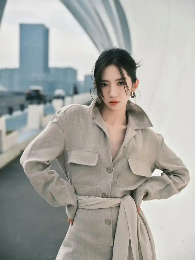 孟美岐坦言自己两年没有工作,网友:你为啥没工作心里没点数吗?