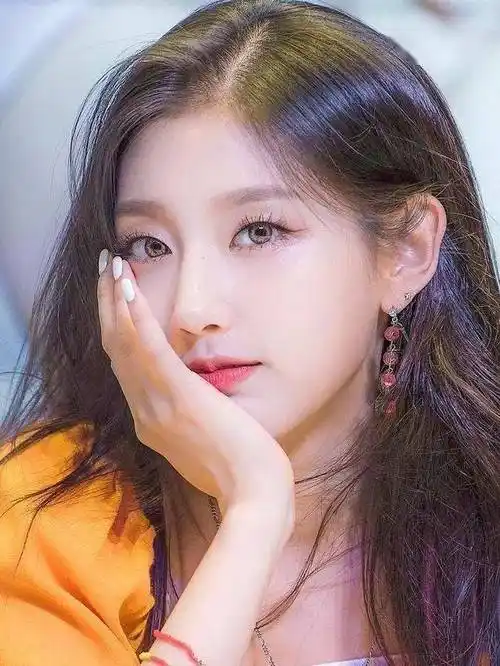 谁说单眼皮不好看可甜可盐颜值照样逆天