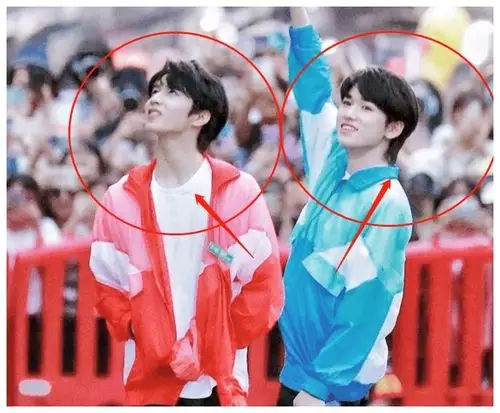 鞠婧祎为何身高会显矮看看182cm的宋亚轩同框刘耀文就知道了