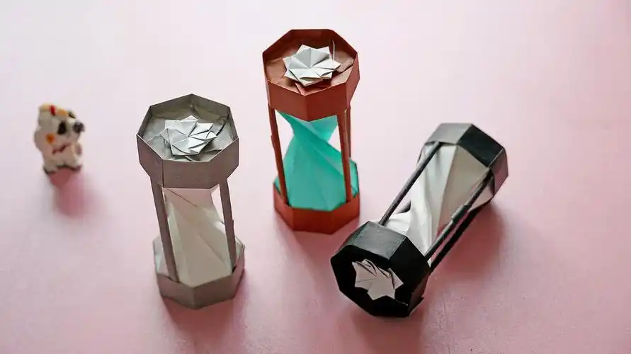 折纸沙漏图片