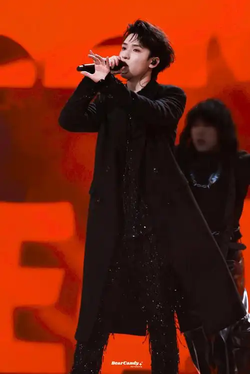 严浩翔叁重楼暨出道四周年演唱会