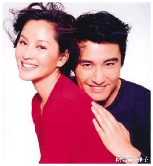 胡兵瞿颖三十年情缘友情胜过爱情的真挚之美