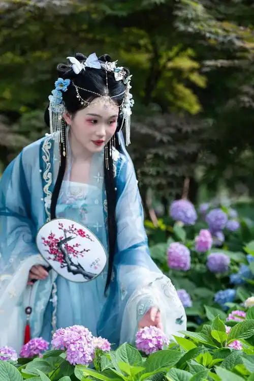 初夏的古装人像