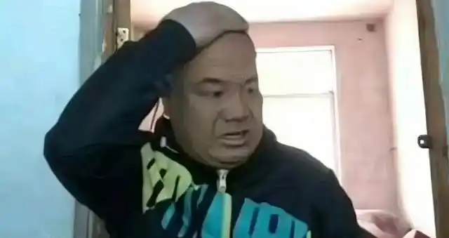 刀哥,吃货蝙蝠侠等某手主播"你就是歌姬吧"等某手梗,进入某站