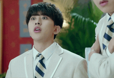 王子异蔡徐坤动图