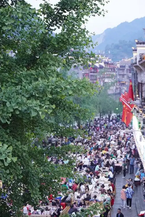 镇远迎来五一假期旅游高峰