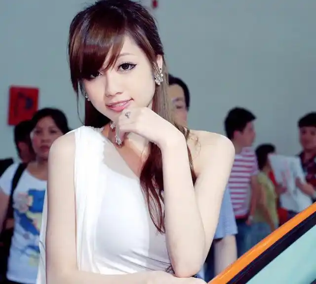 同父不同母的亲姐妹,林心如和妹妹林艾为的差距咋这么大!