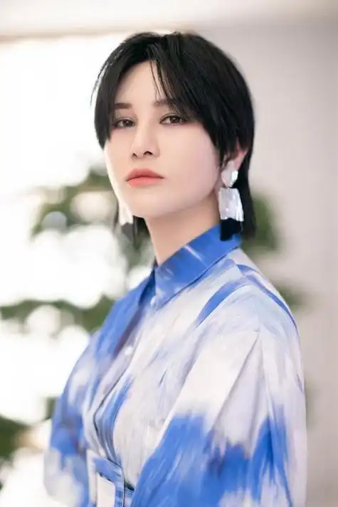 黑心老板就在1982年,尚雯婕诞生于老上海一条小巷中.