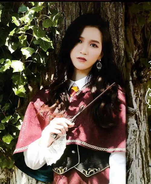 snh48 吴哲晗 魔女的诗篇