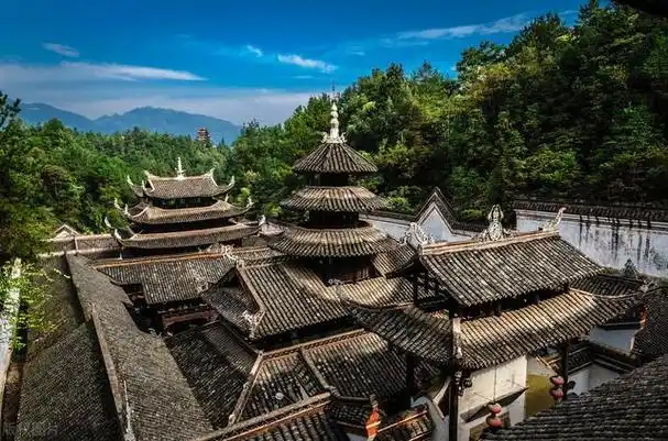 恩施土司城是中国南方一座保存完好的古代土家族城堡,位于湖北省恩施