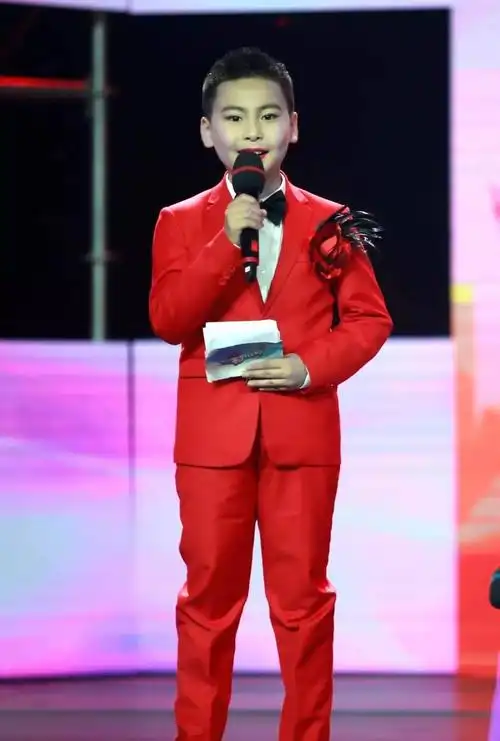 六一晚会小主持人在这里小演员在哪里