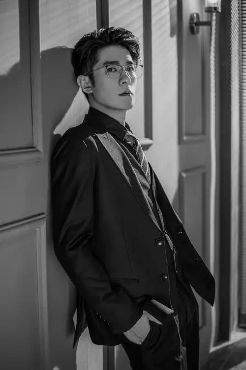 季肖冰西装杀##季肖冰机智的恋爱生活