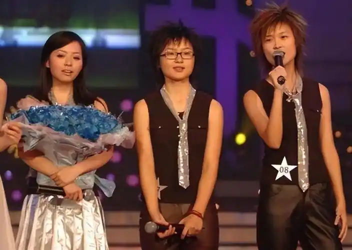 回顾周笔畅三段感情都失败38岁仍未婚喜欢享受独处的时光