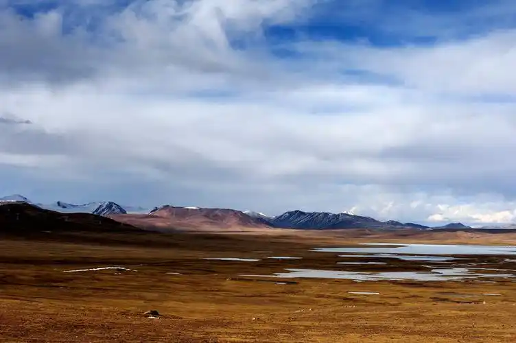苍凉壮美原始自然的藏北羌塘无人区风光