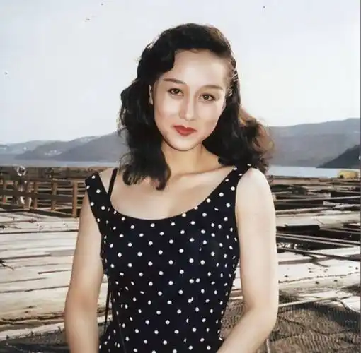 原创利智年轻时有多美李连杰为她抛家弃子何鸿燊想娶她做五姨太