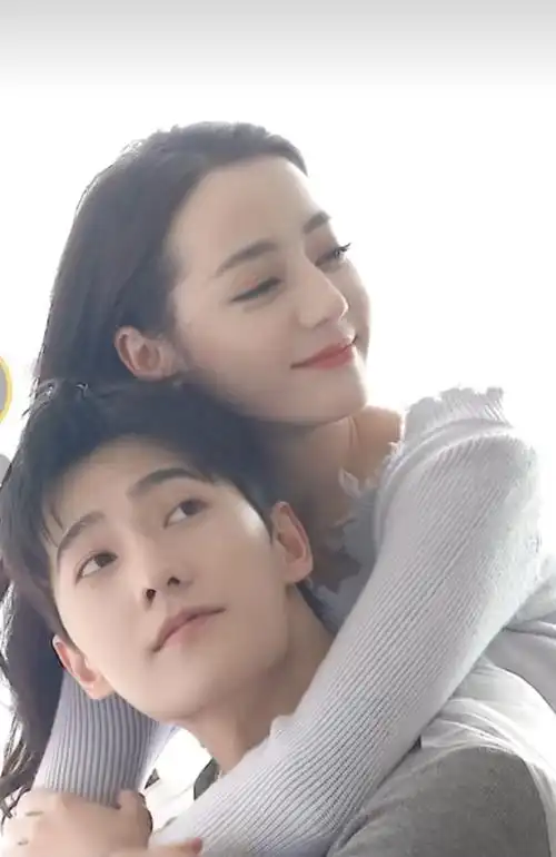 杨洋 迪丽热巴官宣# #说好的塌方无人伤亡# #洋迪 慢游全