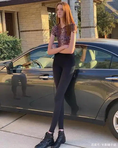 17岁网红身高208cm,腿占65%