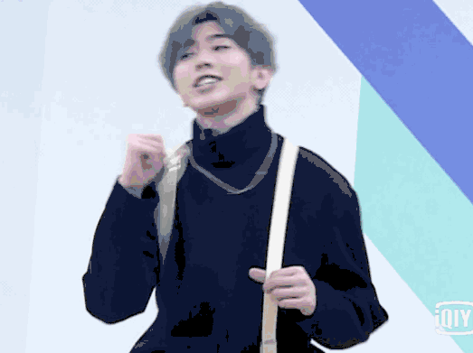 你打篮球的样子真像蔡徐坤