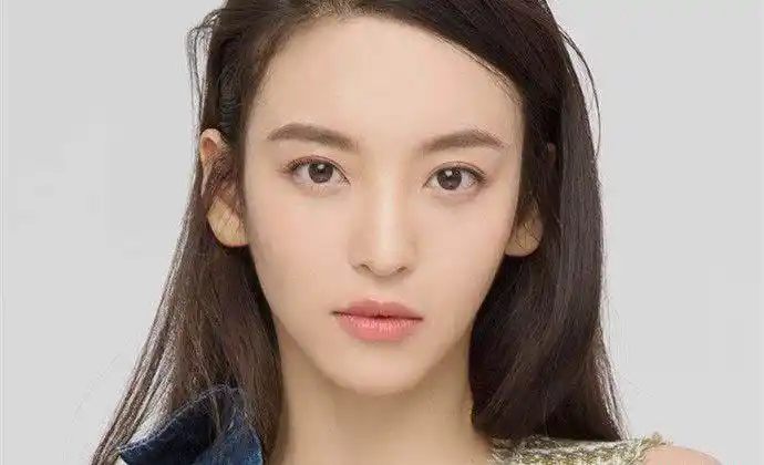 尤靖茹个人资料多大了 结婚照真的吗 - 淑女志