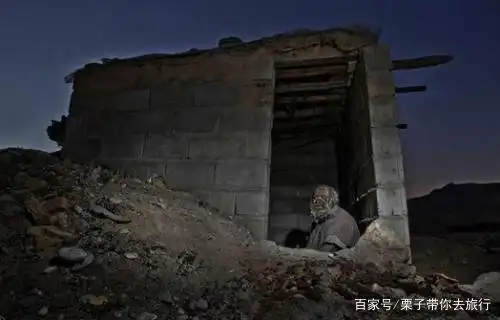 世界上不爱干净的人,长达60年不洗澡,只喝脏水,打破世界纪录!