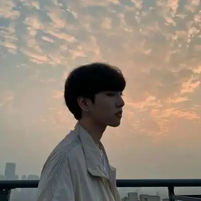 帅气可爱男孩子头像世间一切皆可努力唯独相爱全凭运气676767