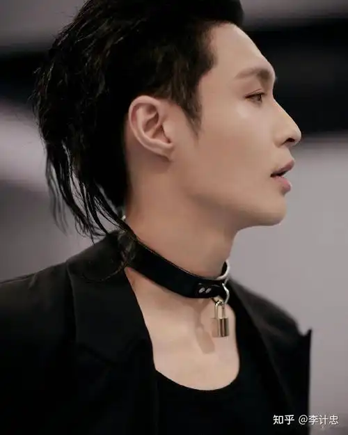 你是怎么对张艺兴路转黑的张艺兴面相