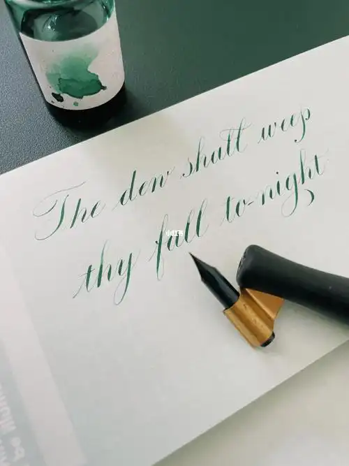 今宵的露珠儿将为你的消逝而落泪#练字  #手写花体英文  #英文书法