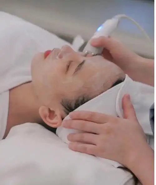 小气泡清洁  小气泡清洁管理定期做小气泡管理好处清除毛孔内队余