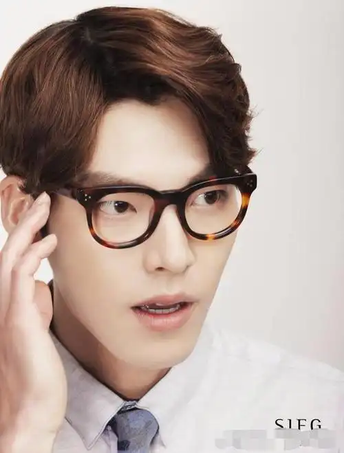 戴上眼镜男星宋仲基呆萌金秀贤高冷禁欲