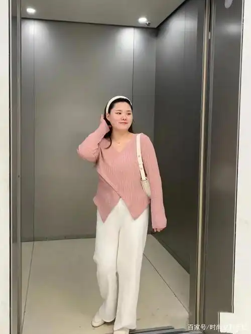 穿衣要扬长避短,用服装搭配来遮挡身材缺点,突出优势,矮个子女生穿衣