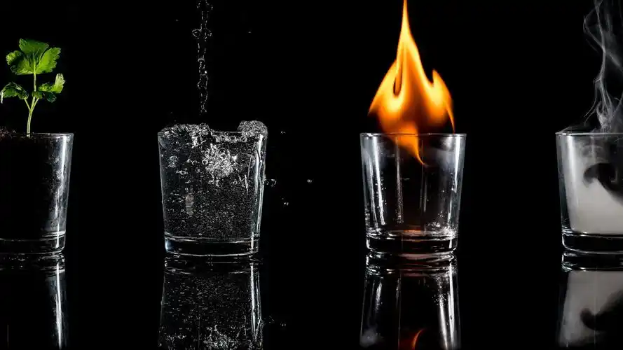 桌布 玻璃杯,火,黑色背景 2560x1440 qhd 高清桌布, 图片, 照片