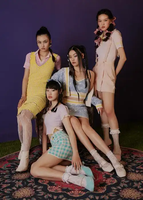 一组"女团"创作