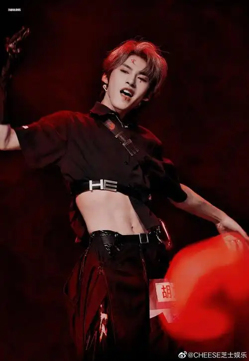 男明星腹肌鉴赏