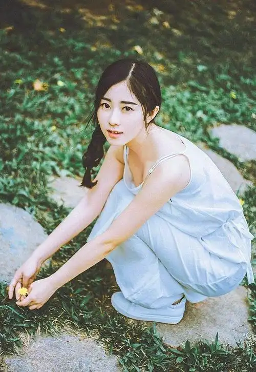 轻盈灵动小美女清纯可爱唯美优雅写真