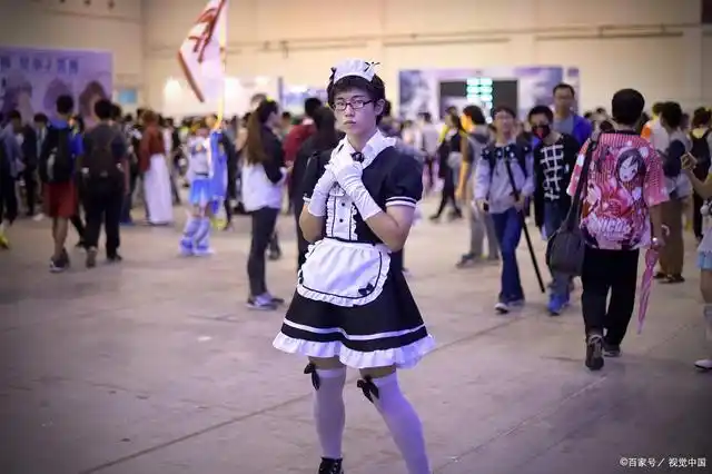 为什么对于男生穿女装还有有刻板印象呢?