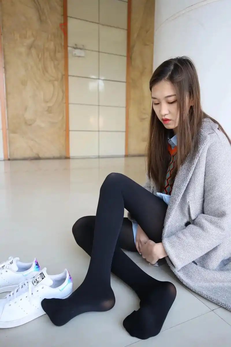 模特拍摄 无拉长无美颜 逆天大长腿女神.177cm女神 #大 - 抖音