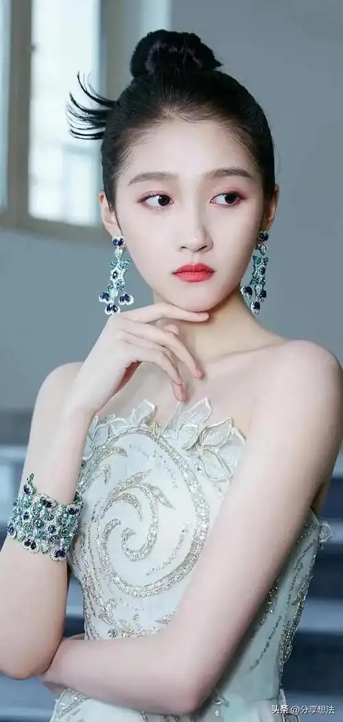 关晓彤明星壁纸44