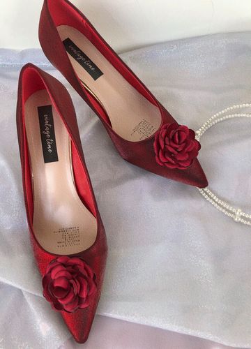 红色高跟鞋宴会