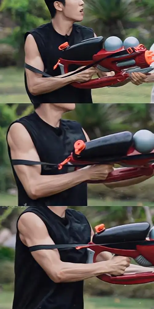 520爱上肌肉男[舔屏]@王子异 就这线条谁看. 来自爱福2号 - 微博