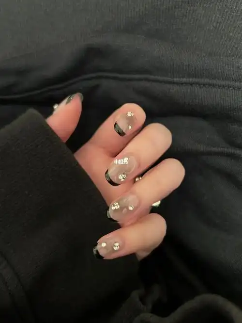 酷girl必备腮黑美甲