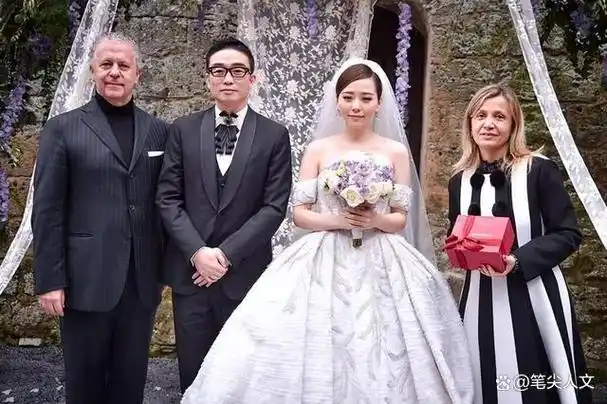 回顾超女现状04届冠军四处商演李宇春身患重病张靓颖被骗6亿