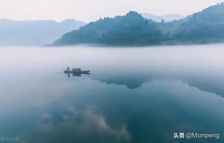 可用于作文的优美古风句子:盛世繁华有长安,英雄关有嘉峪关