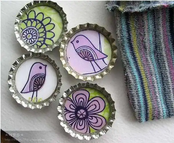 【教师篇】废旧铁瓶盖的创意画